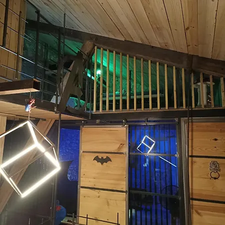 La Planque Des Super-heros