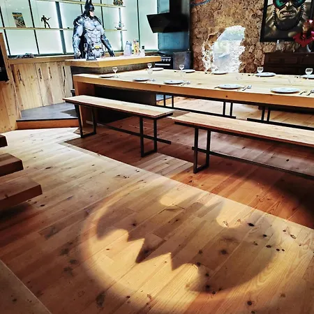 La Planque Des Super-heros Casa de Férias Saint-Salvy