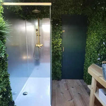 La Planque Des Super-heros Saint-Salvy