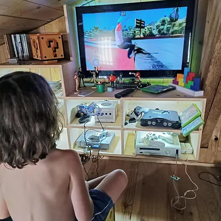 La Planque Des Super-heros *