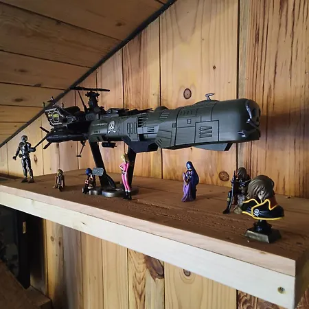 La Planque Des Super-heros * Saint-Salvy