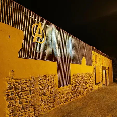 La Planque Des Super-heros * Saint-Salvy