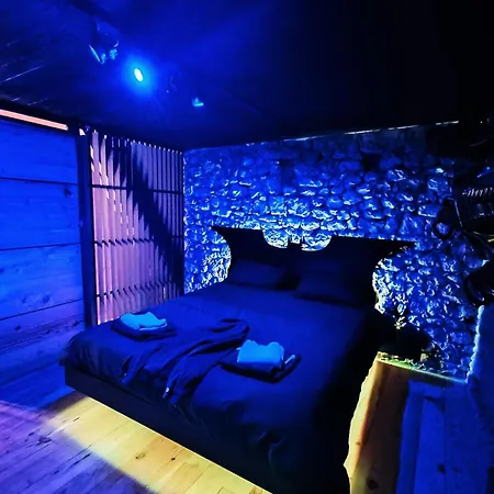 La Planque Des Super-heros Saint-Salvy