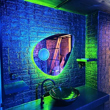 La Planque Des Super-heros