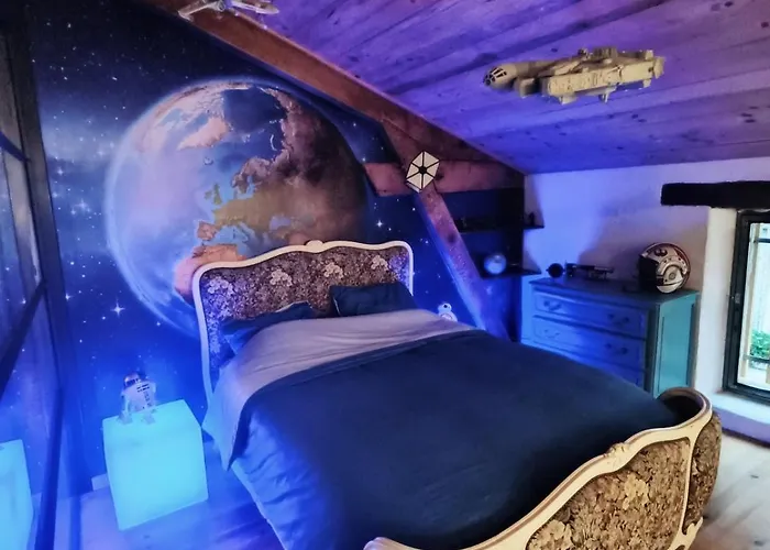 La Planque Des Super-heros Feriehus Saint-Salvy